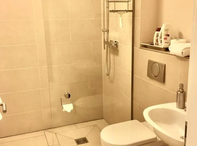 Отель Station L *